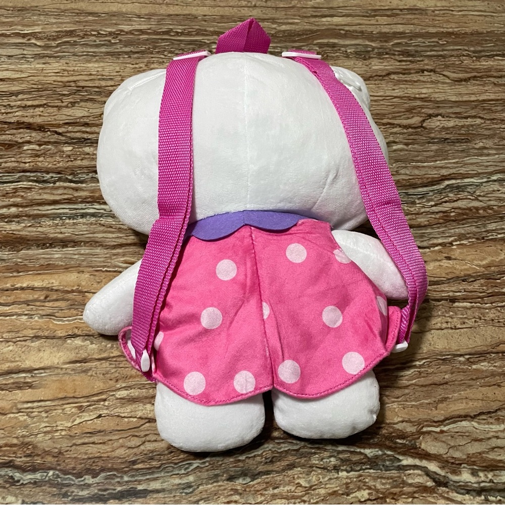 Hello Kitty - Picture 3 of 5